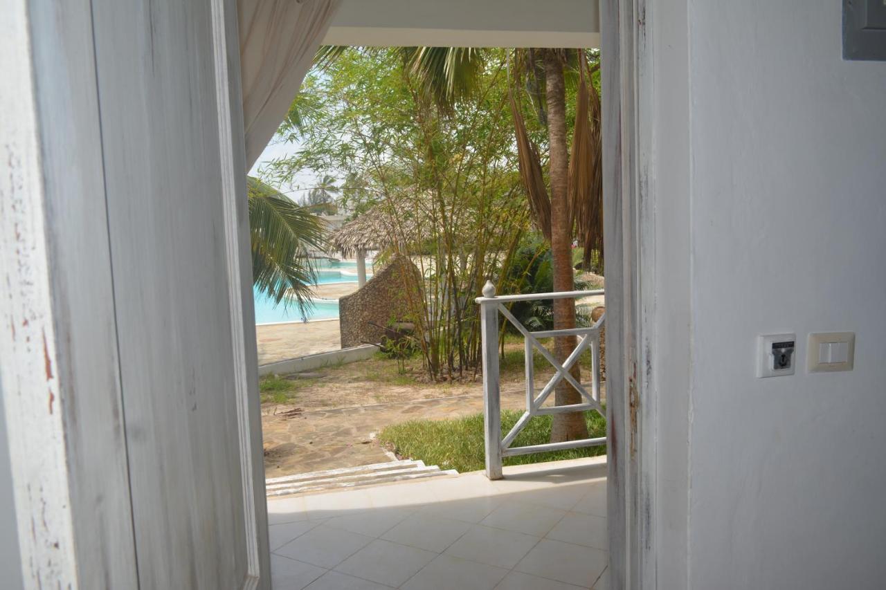 Twiga Beach & Spa Watamu Exterior foto